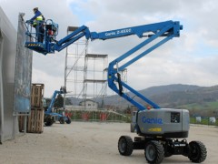 Gelenkteleskop-Arbeitsbühne GENIE 16m XC - Linden mieten